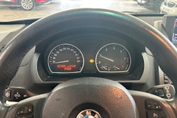 valkoinen BMW X3 2010 kuva 18.
