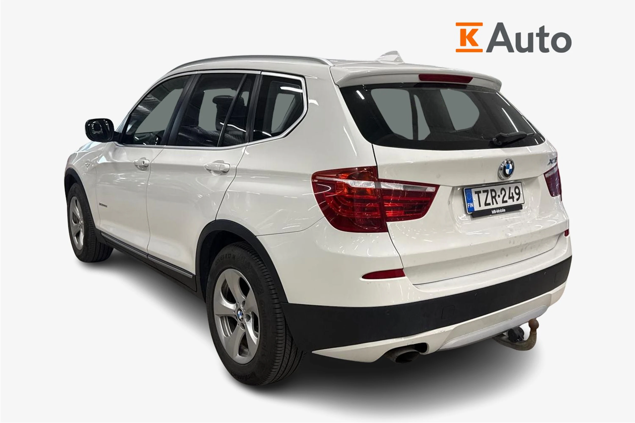 valkoinen BMW X3 2010 kuva 2.