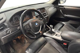 valkoinen BMW X3 2010 kuva 3.