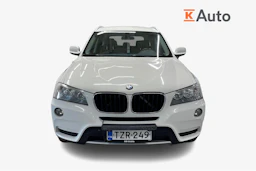 valkoinen BMW X3 2010 kuva 5.