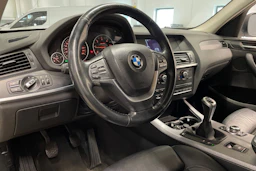 valkoinen BMW X3 2010 kuva 24.
