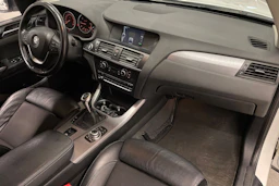 valkoinen BMW X3 2010 kuva 26.