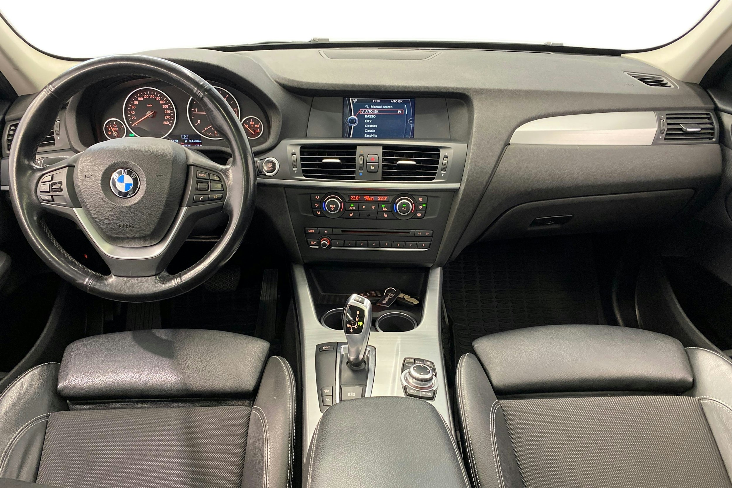 harmaa BMW X3 2011 kuva 9.
