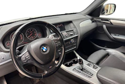 valkoinen BMW X3 2011 kuva 8.