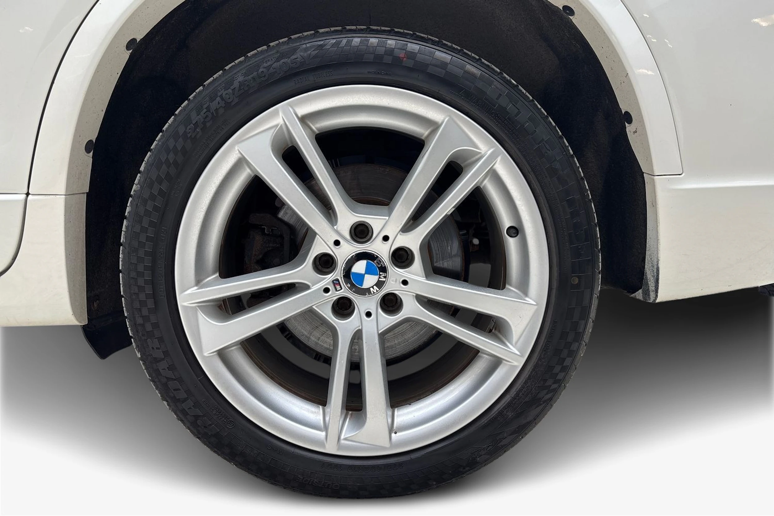 valkoinen BMW X3 2011 kuva 12.