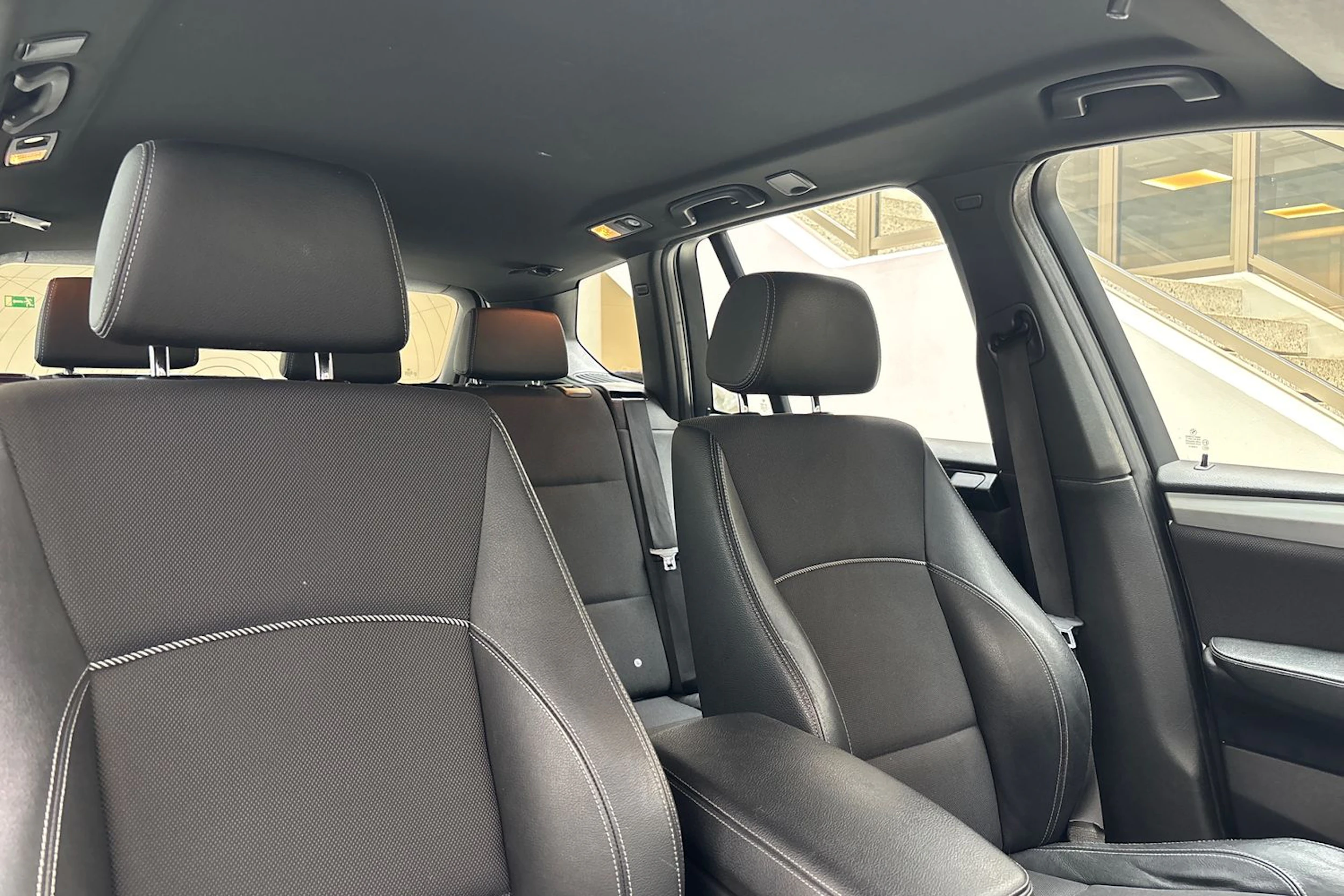 valkoinen BMW X3 2011 kuva 27.