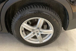 musta BMW X3 2011 kuva 13.