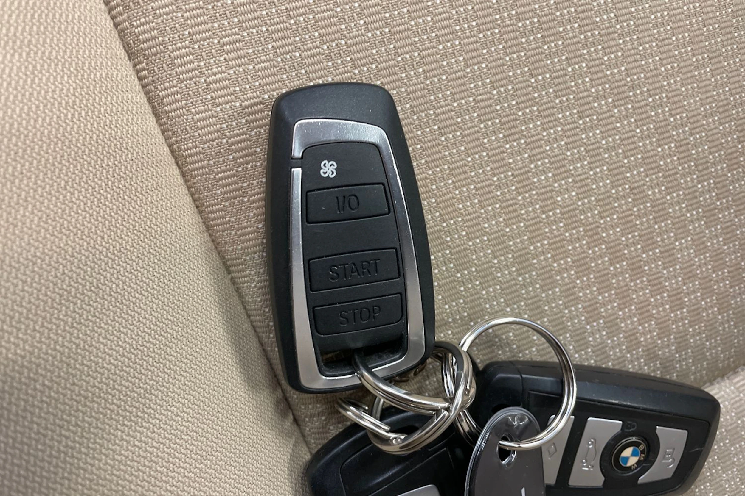 musta BMW X3 2011 kuva 25.