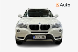 valkoinen BMW X3 2011 kuva 5.