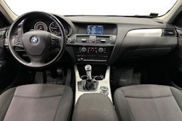 valkoinen BMW X3 2011 kuva 9.