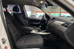 valkoinen BMW X3 2011 kuva 15.