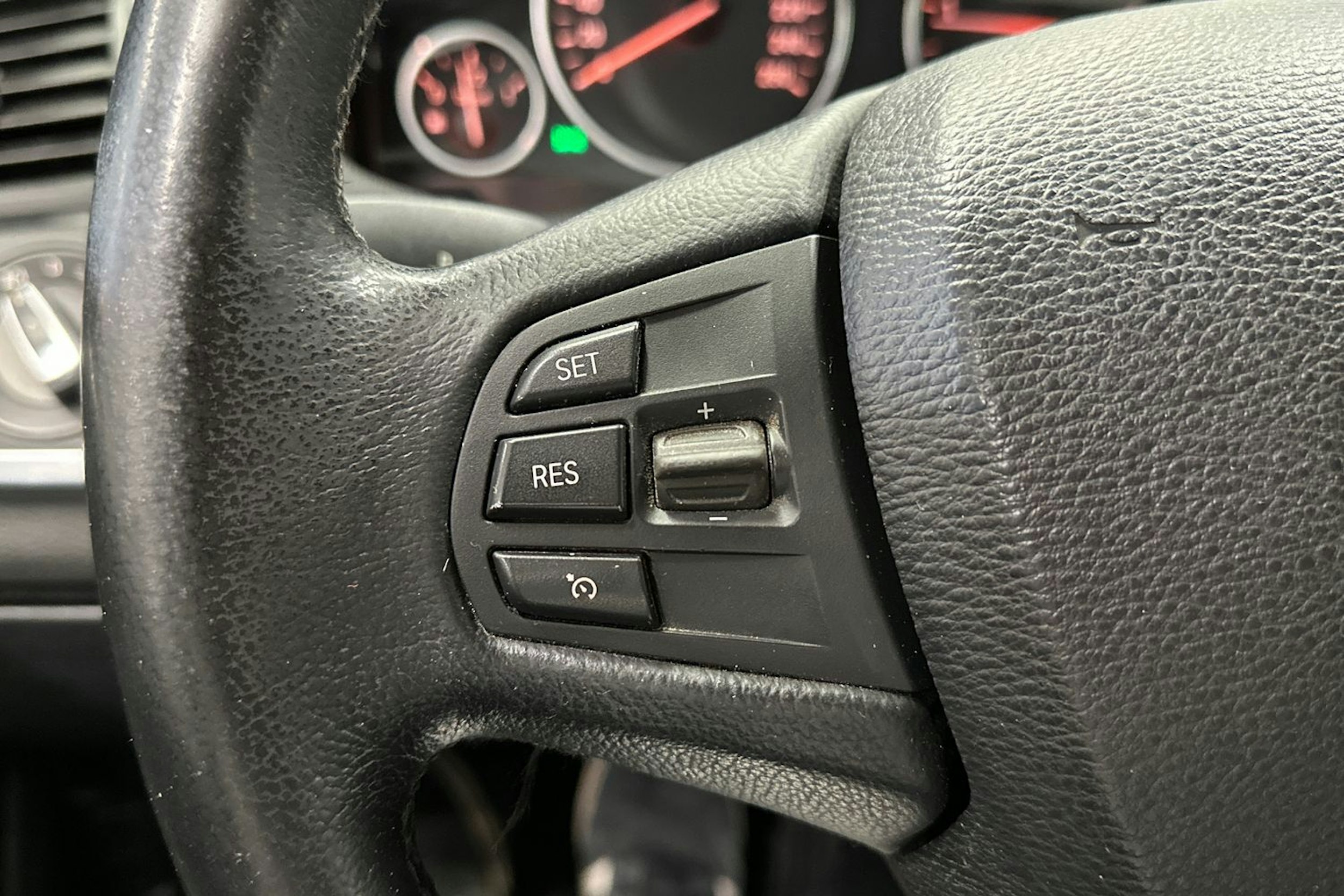 valkoinen BMW X3 2011 kuva 22.