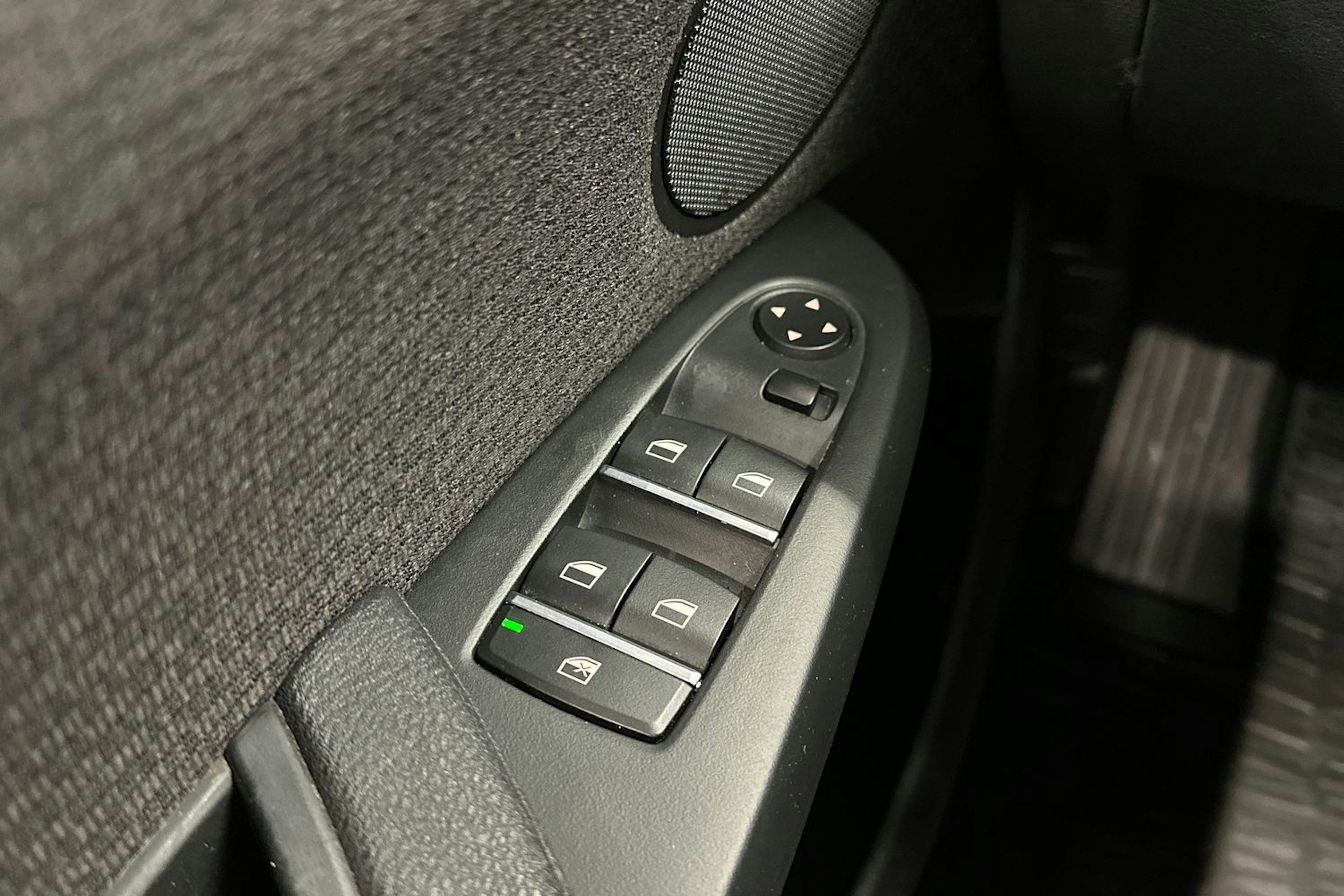 valkoinen BMW X3 2011 kuva 25.