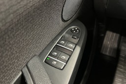 valkoinen BMW X3 2011 kuva 25.