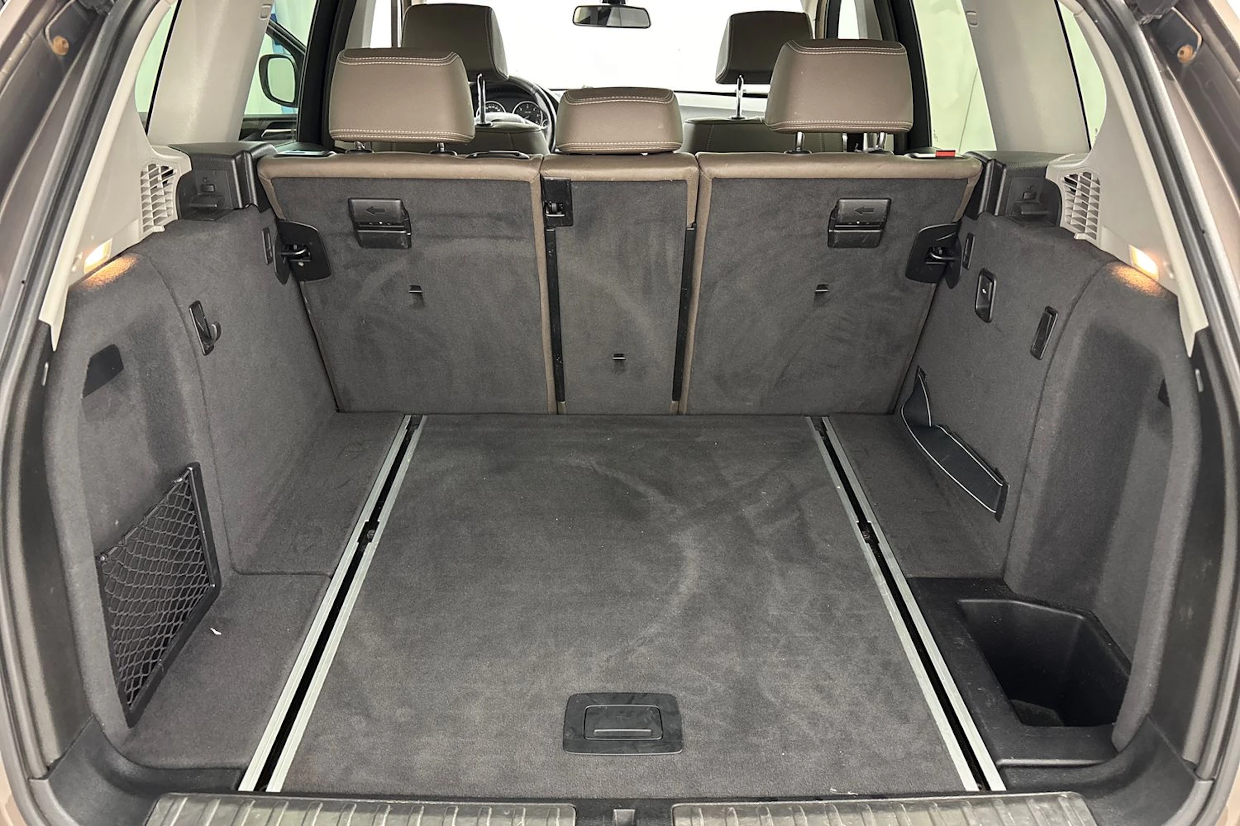 ruskea (beige) BMW X3 2011 kuva 11.
