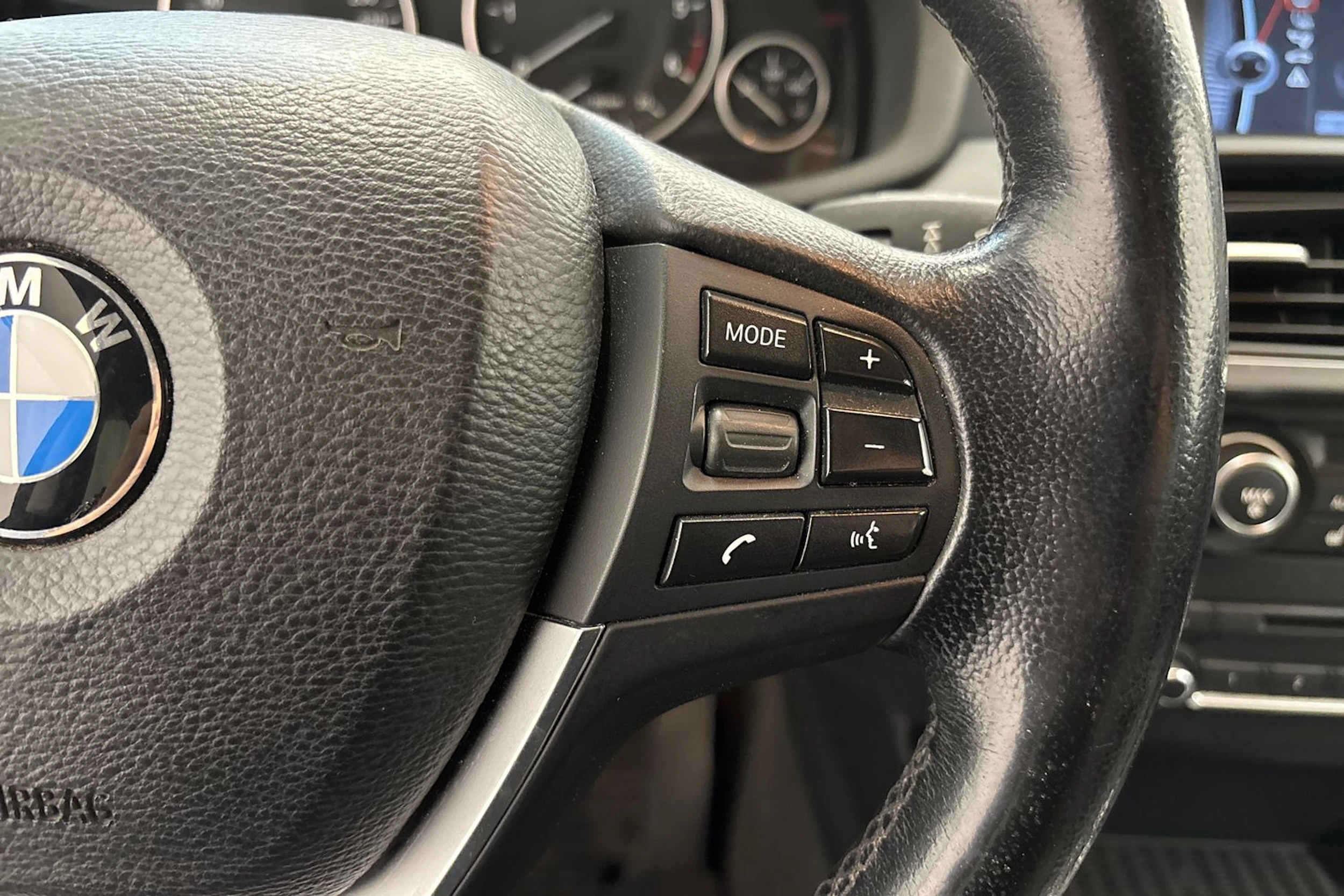 ruskea (beige) BMW X3 2011 kuva 20.