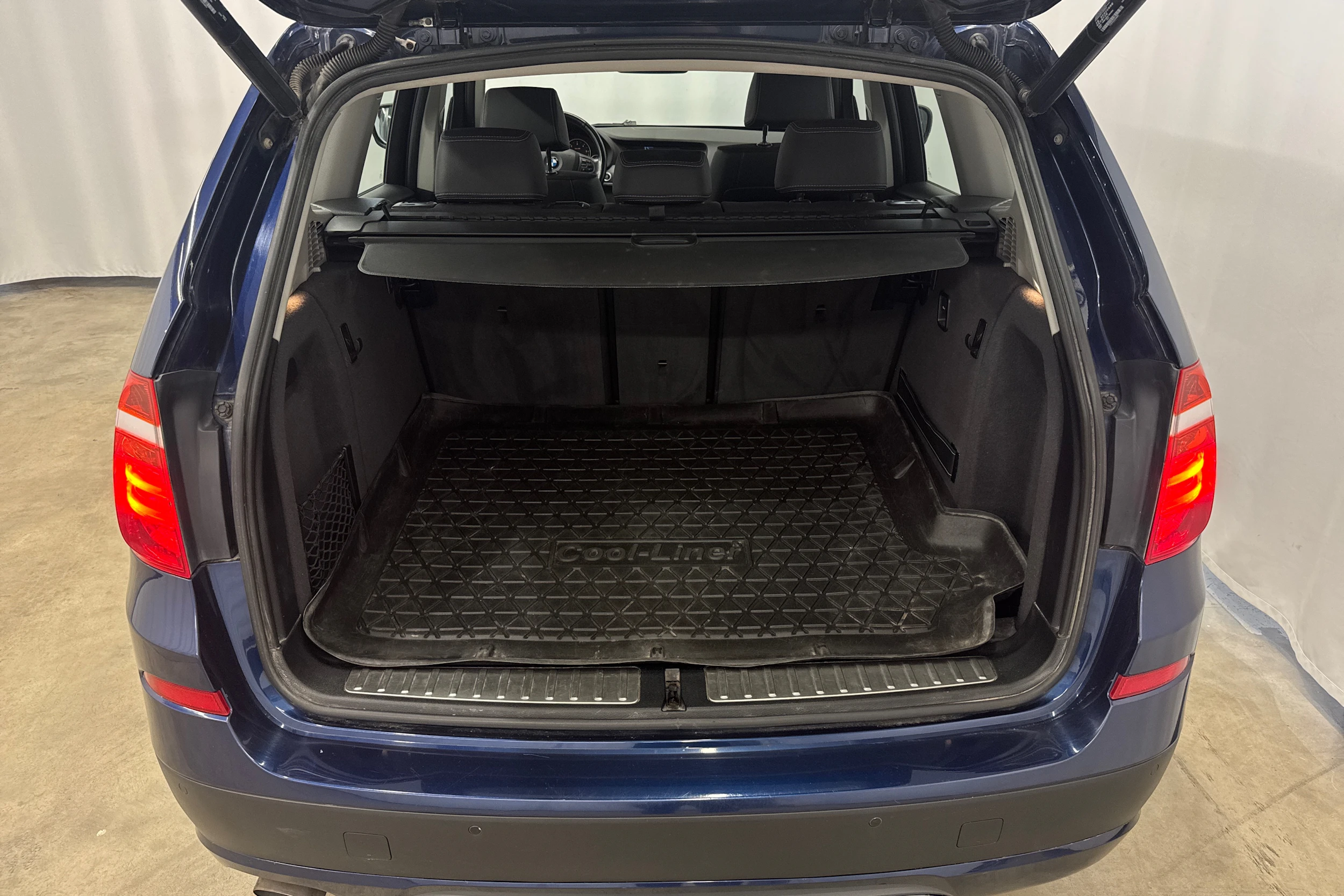 sininen BMW X3 2012 kuva 13.