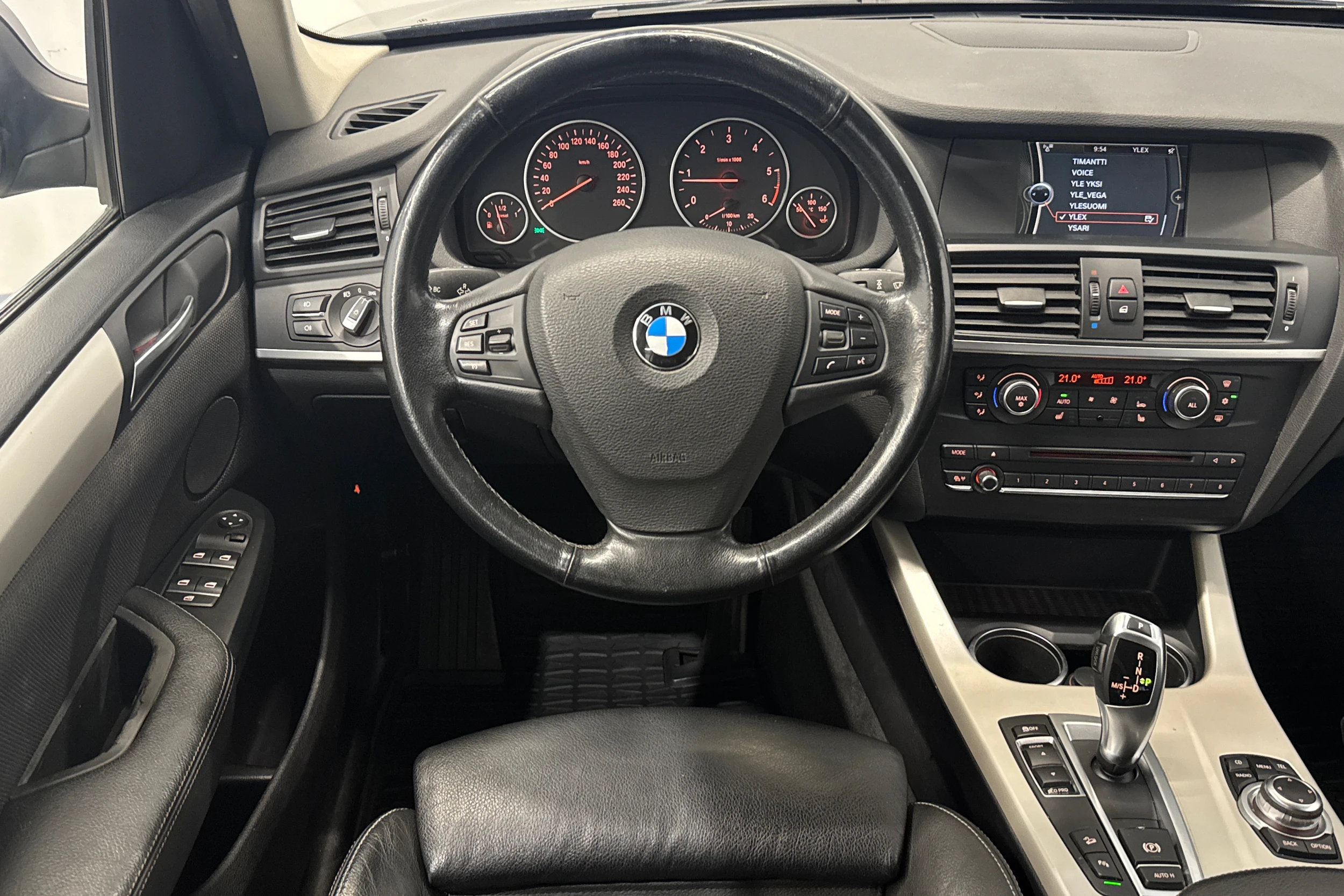 sininen BMW X3 2012 kuva 16.