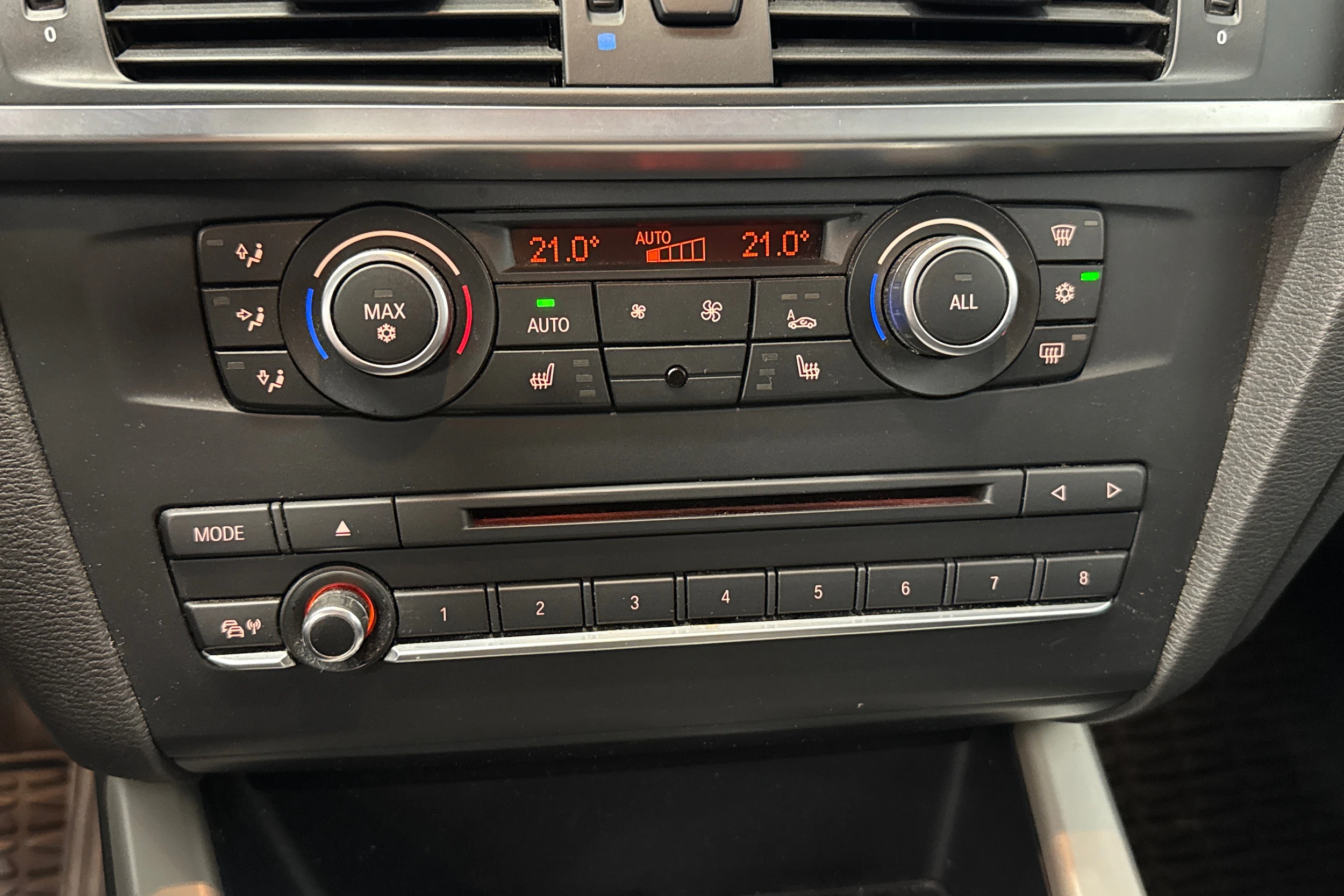 sininen BMW X3 2012 kuva 21.