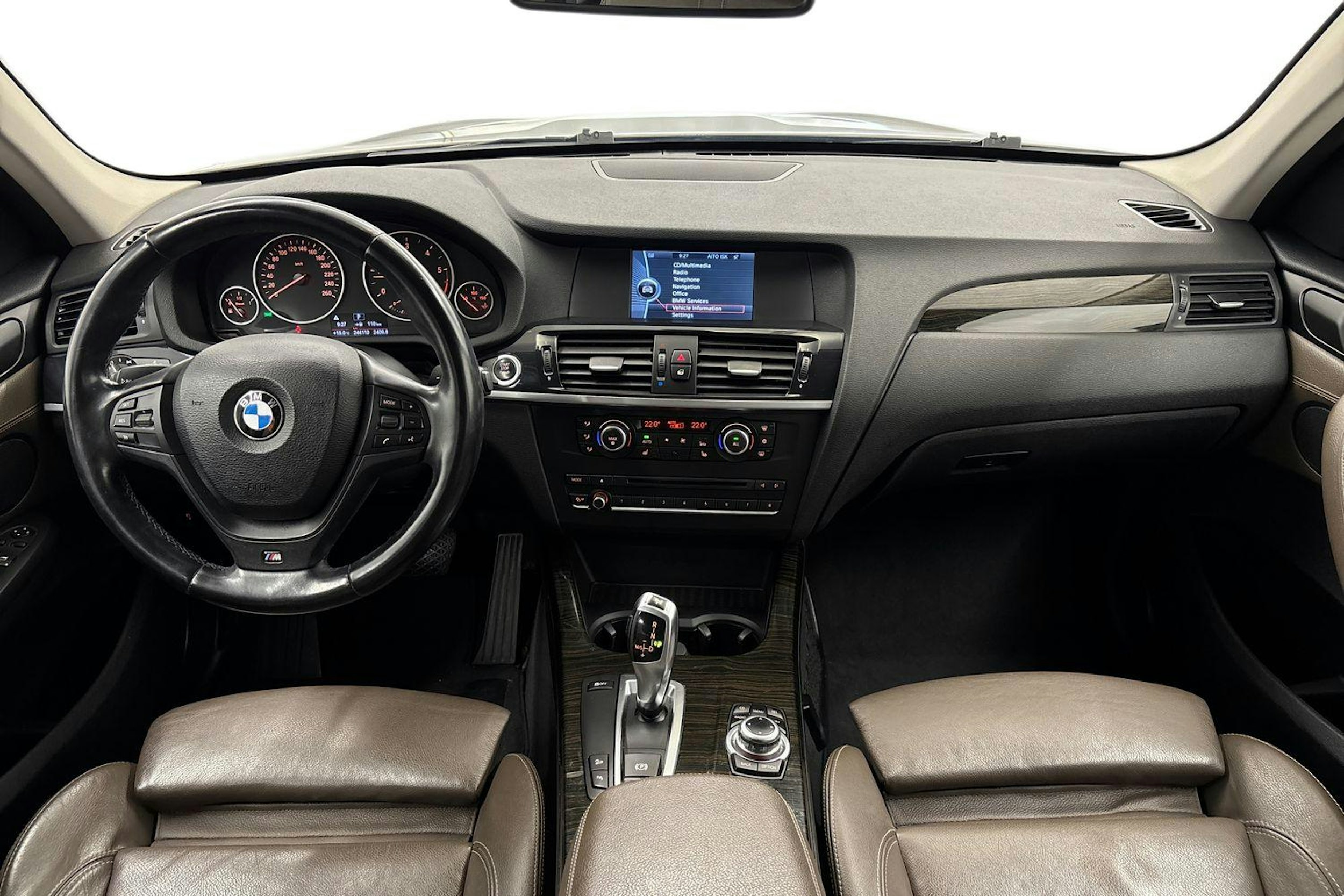 ruskea (beige) BMW X3 2012 kuva 9.
