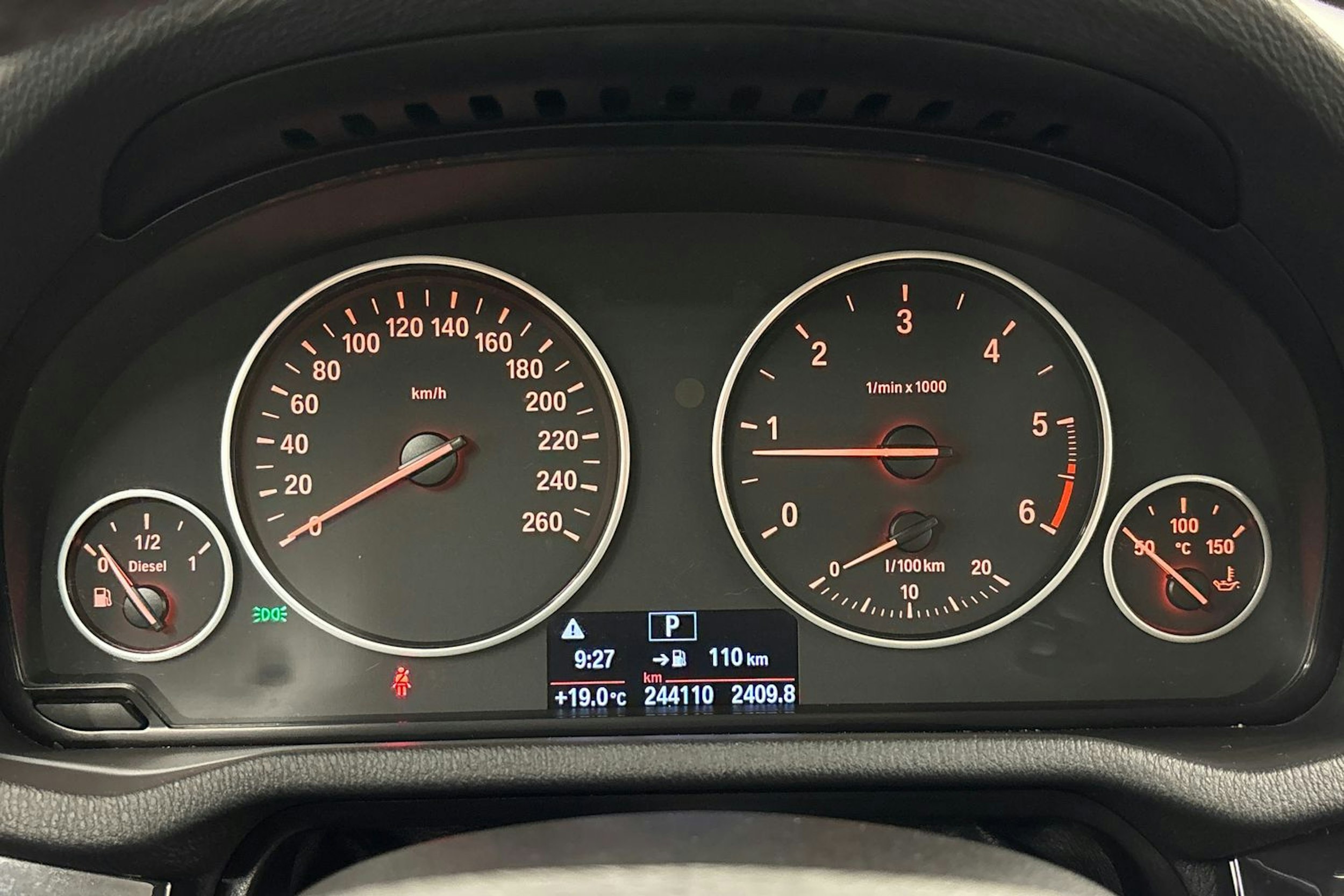 ruskea (beige) BMW X3 2012 kuva 17.