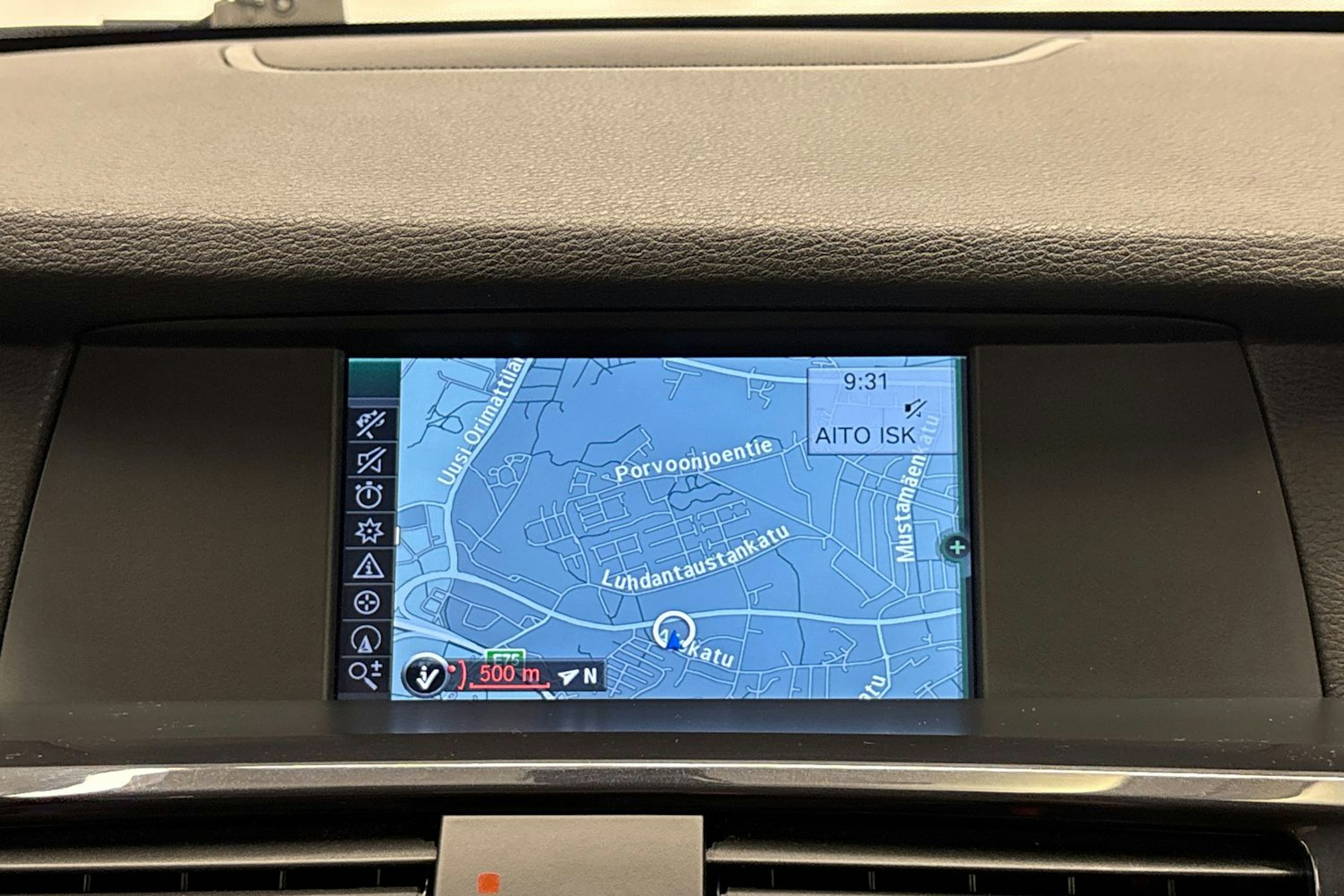 ruskea (beige) BMW X3 2012 kuva 19.