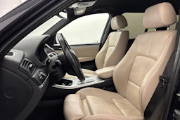 musta BMW X3 2012 kuva 11.