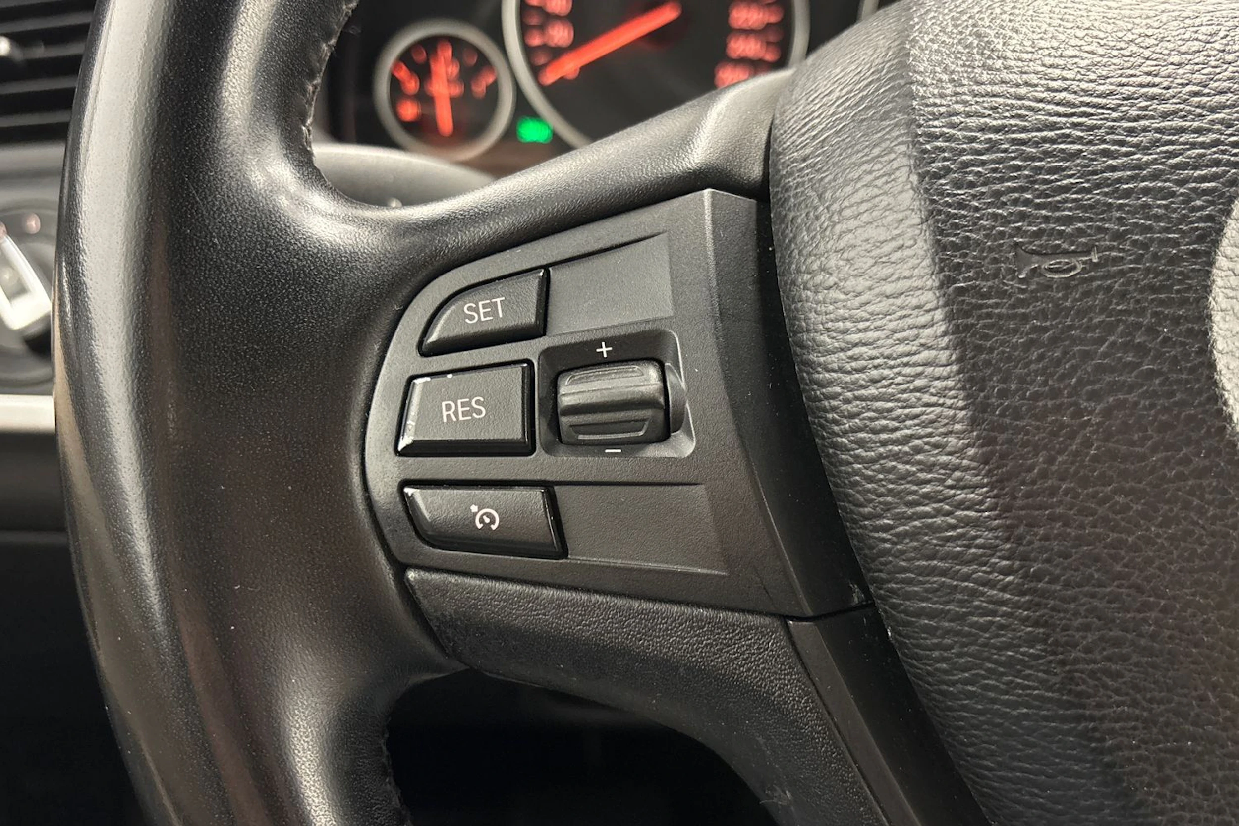 musta BMW X3 2012 kuva 13.