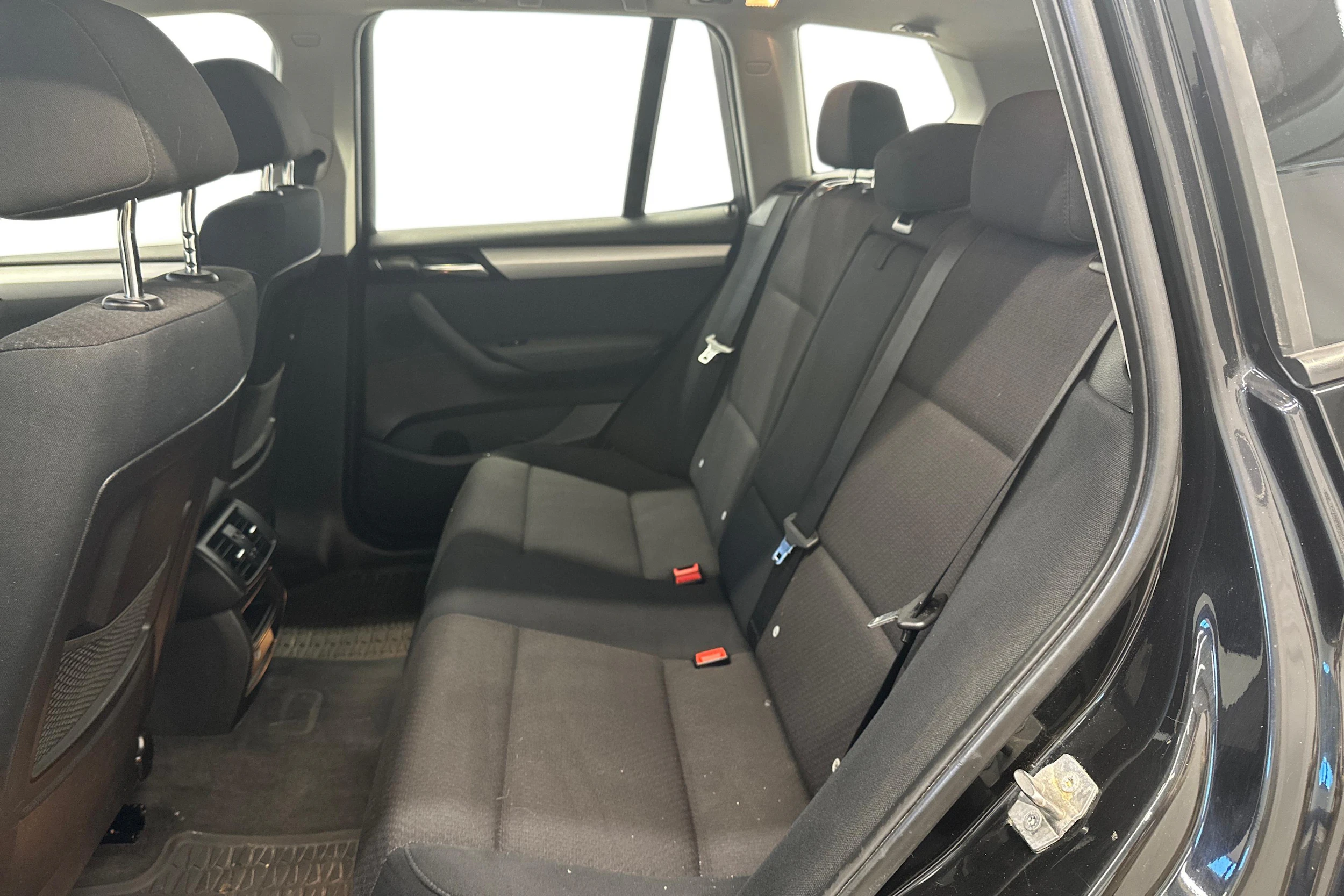 musta BMW X3 2013 kuva 11.