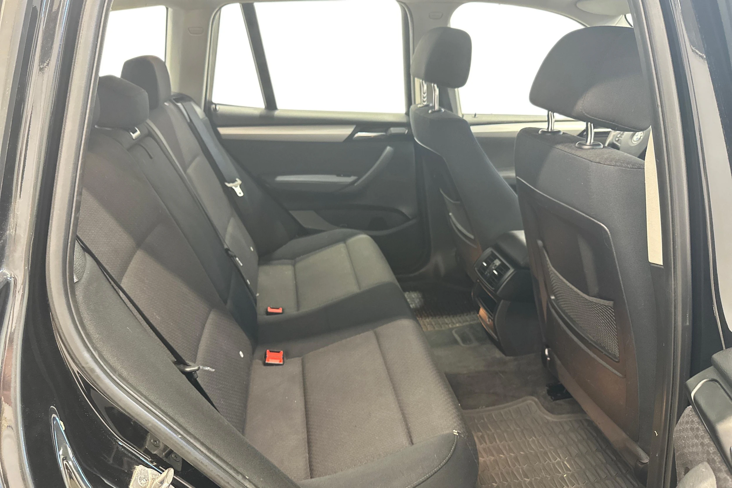 musta BMW X3 2013 kuva 12.