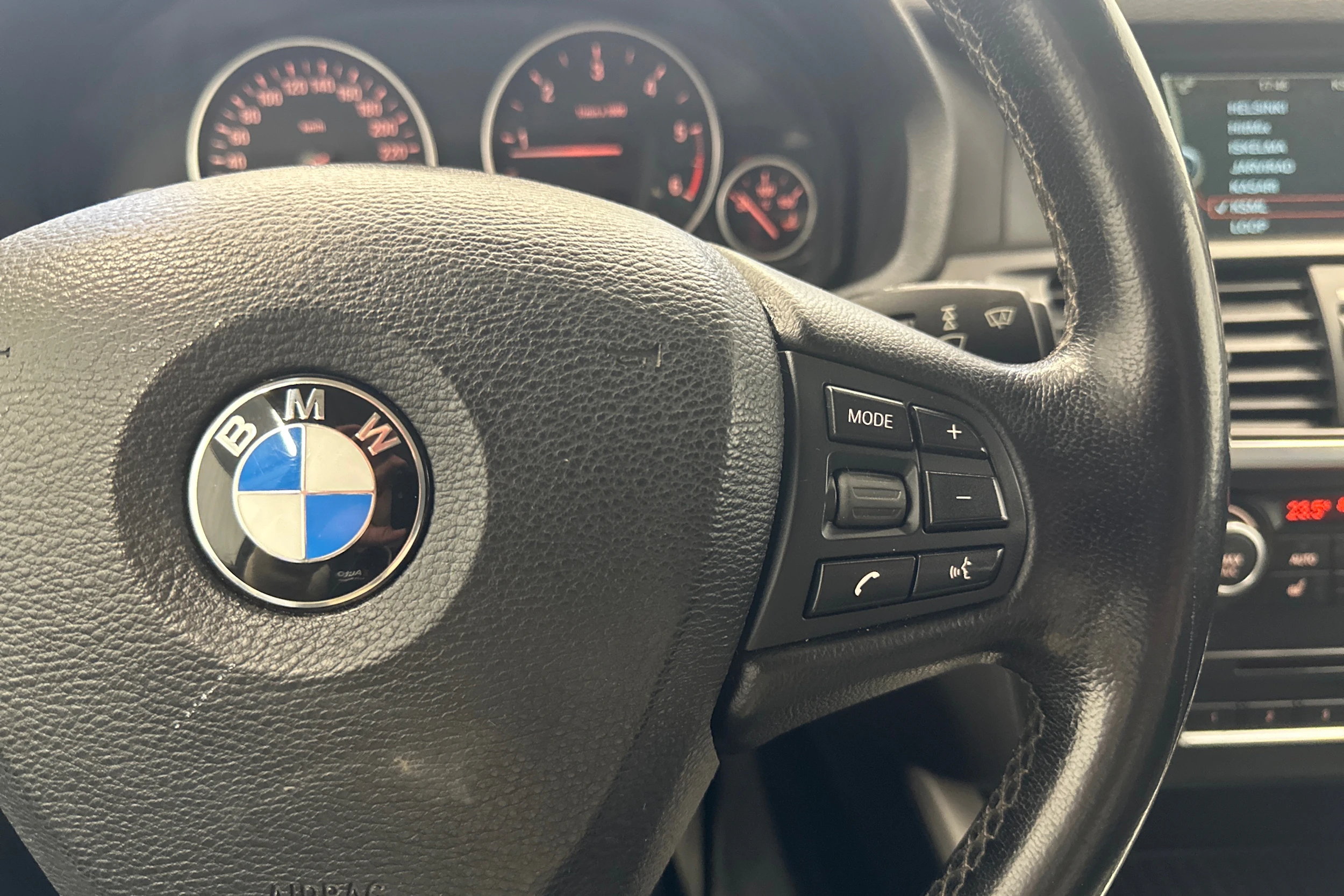 musta BMW X3 2013 kuva 18.