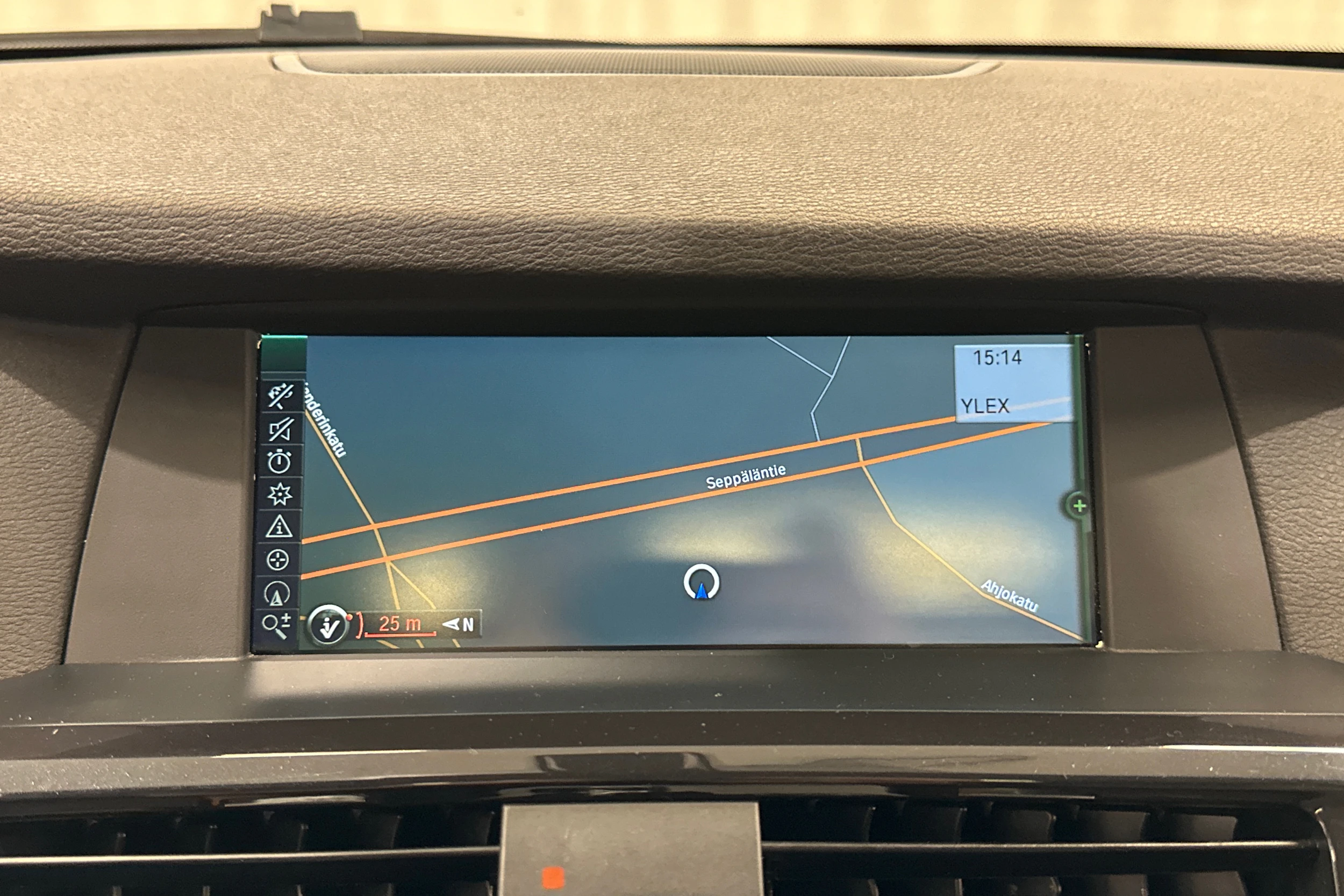 met. harmaa BMW X3 2013 kuva 17.