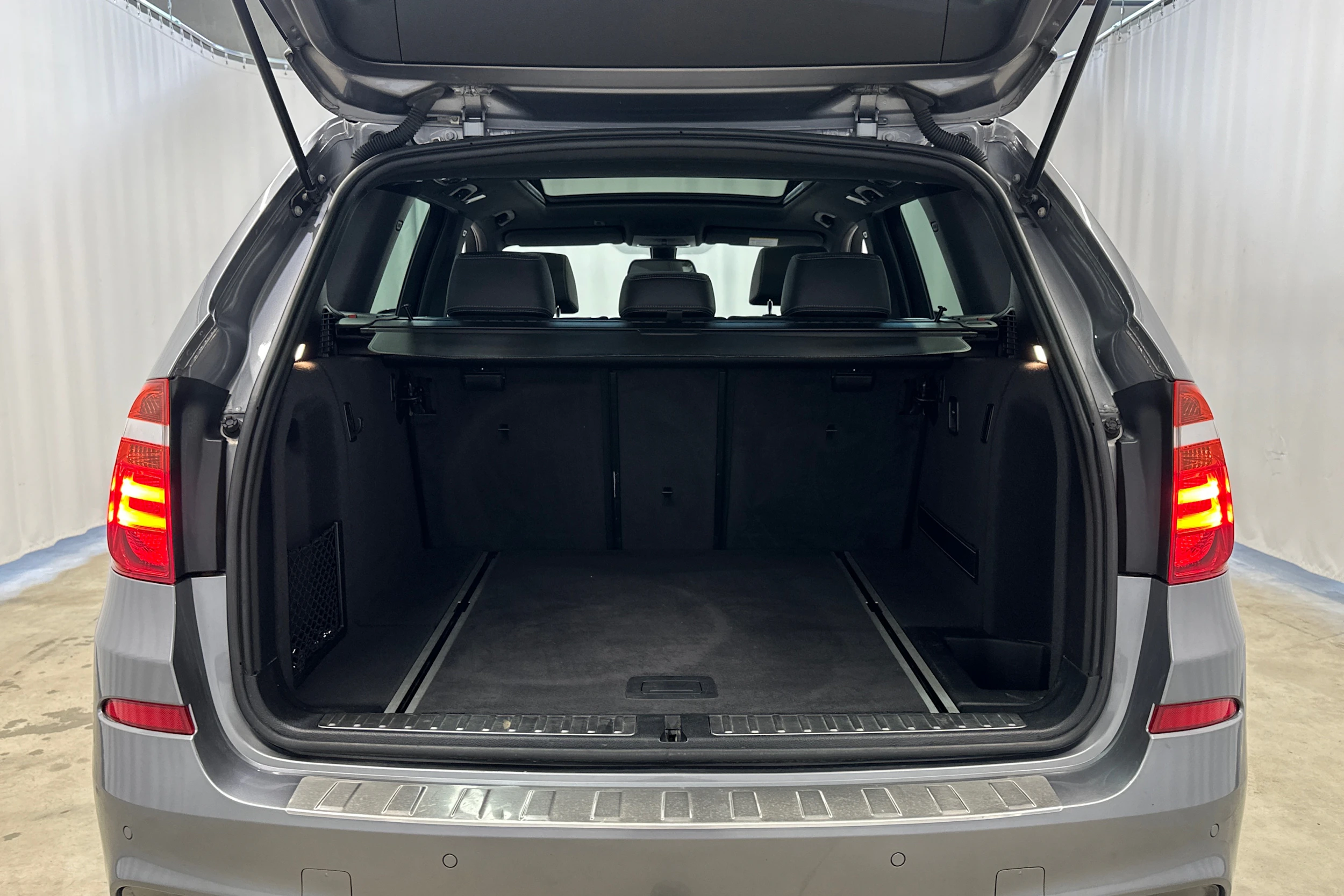 met. harmaa BMW X3 2013 kuva 21.