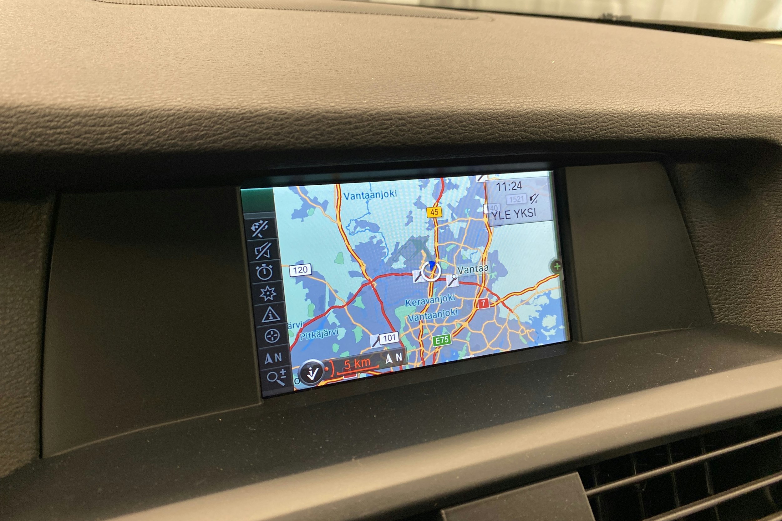 musta BMW X3 2013 kuva 15.