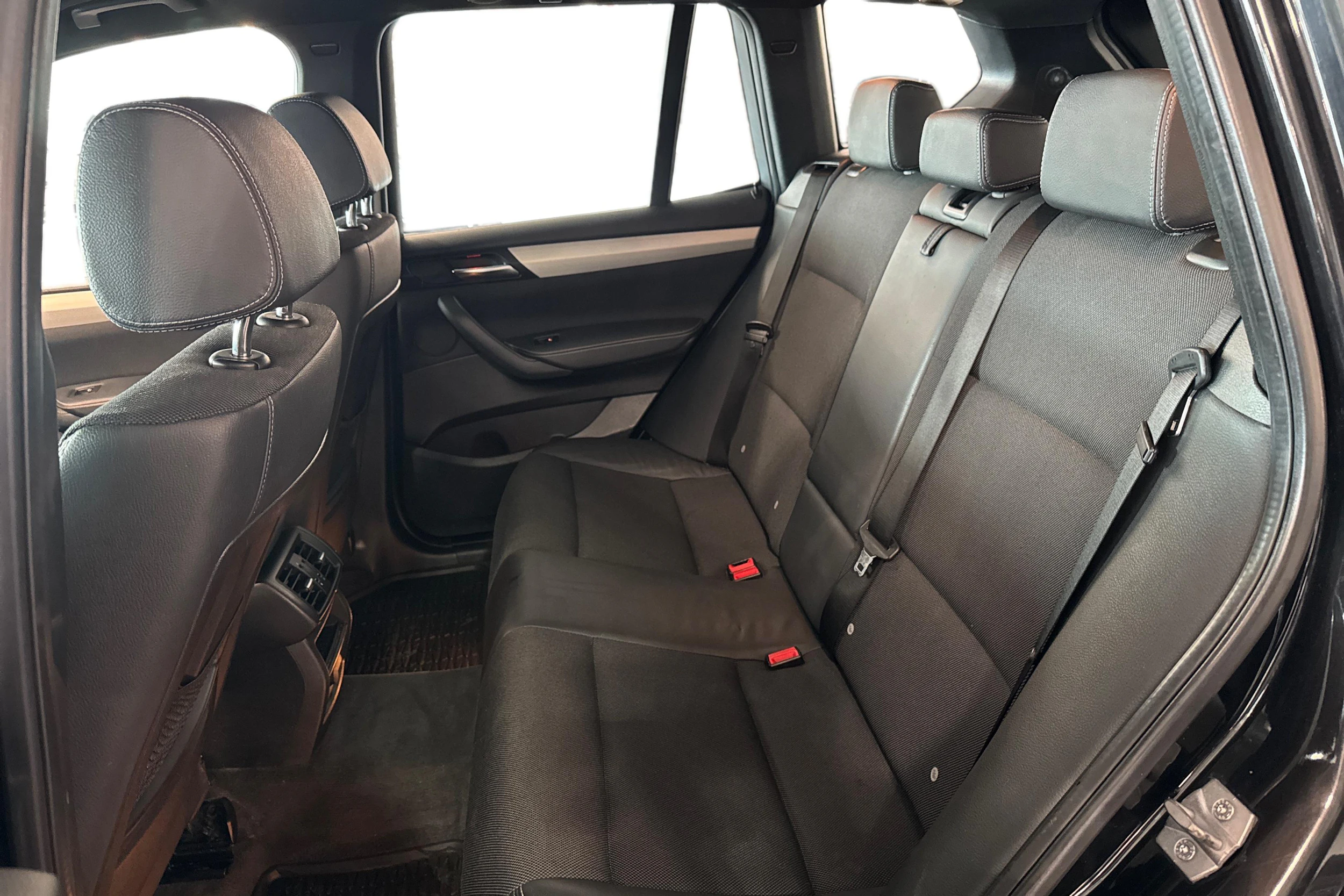 musta BMW X3 2013 kuva 11.