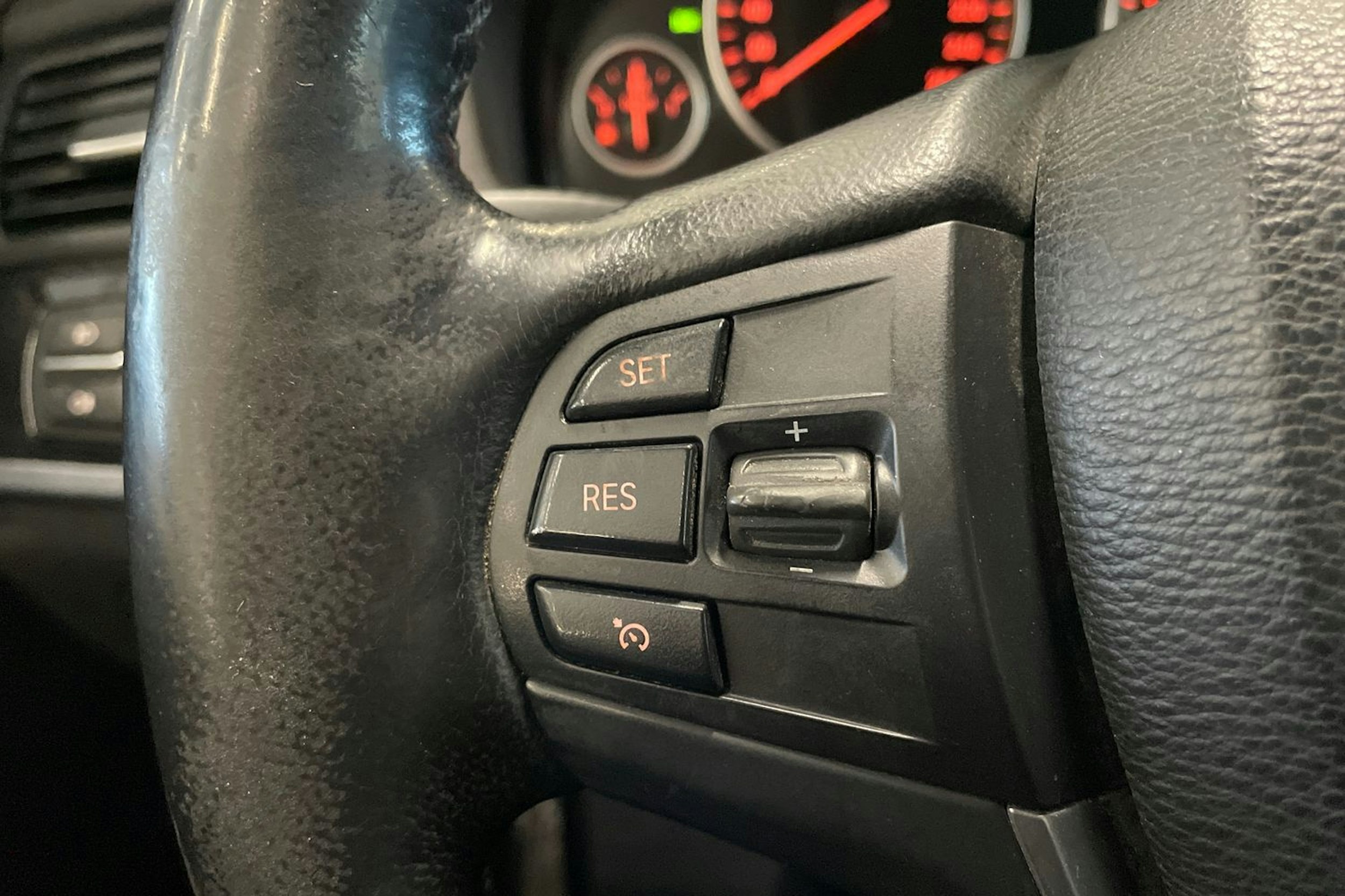 harmaa BMW X3 2014 kuva 16.