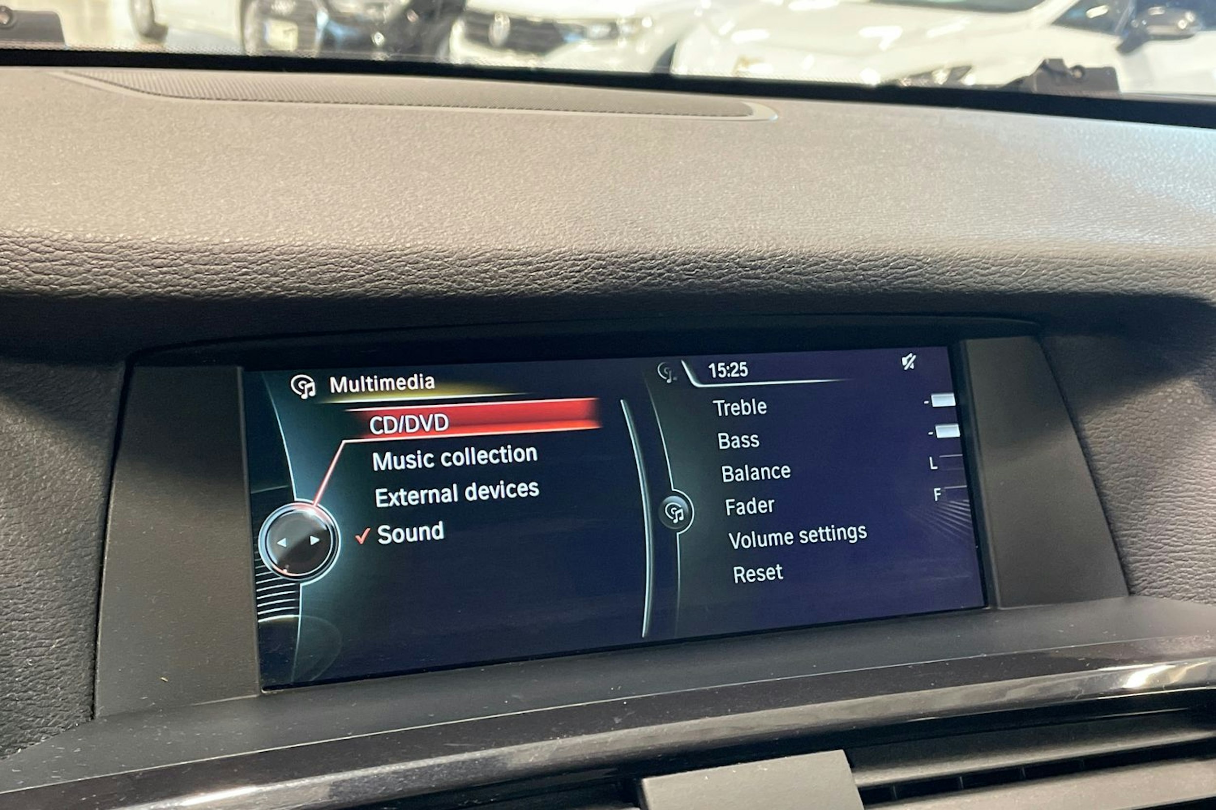 harmaa BMW X3 2014 kuva 21.