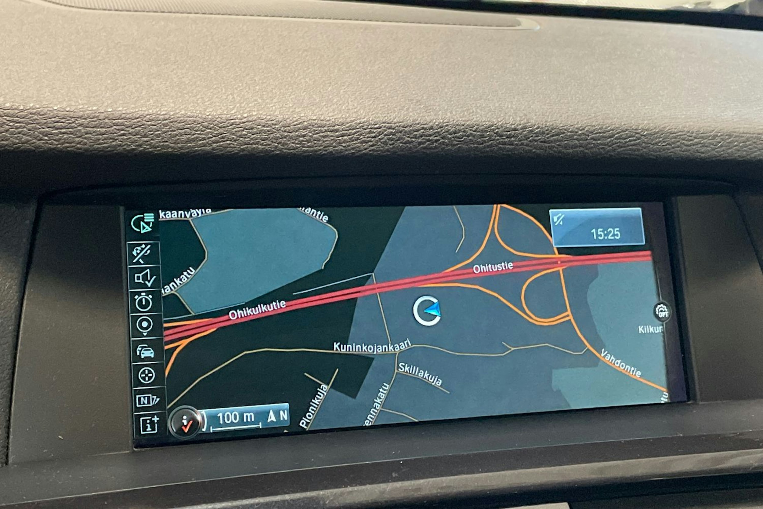 harmaa BMW X3 2014 kuva 23.