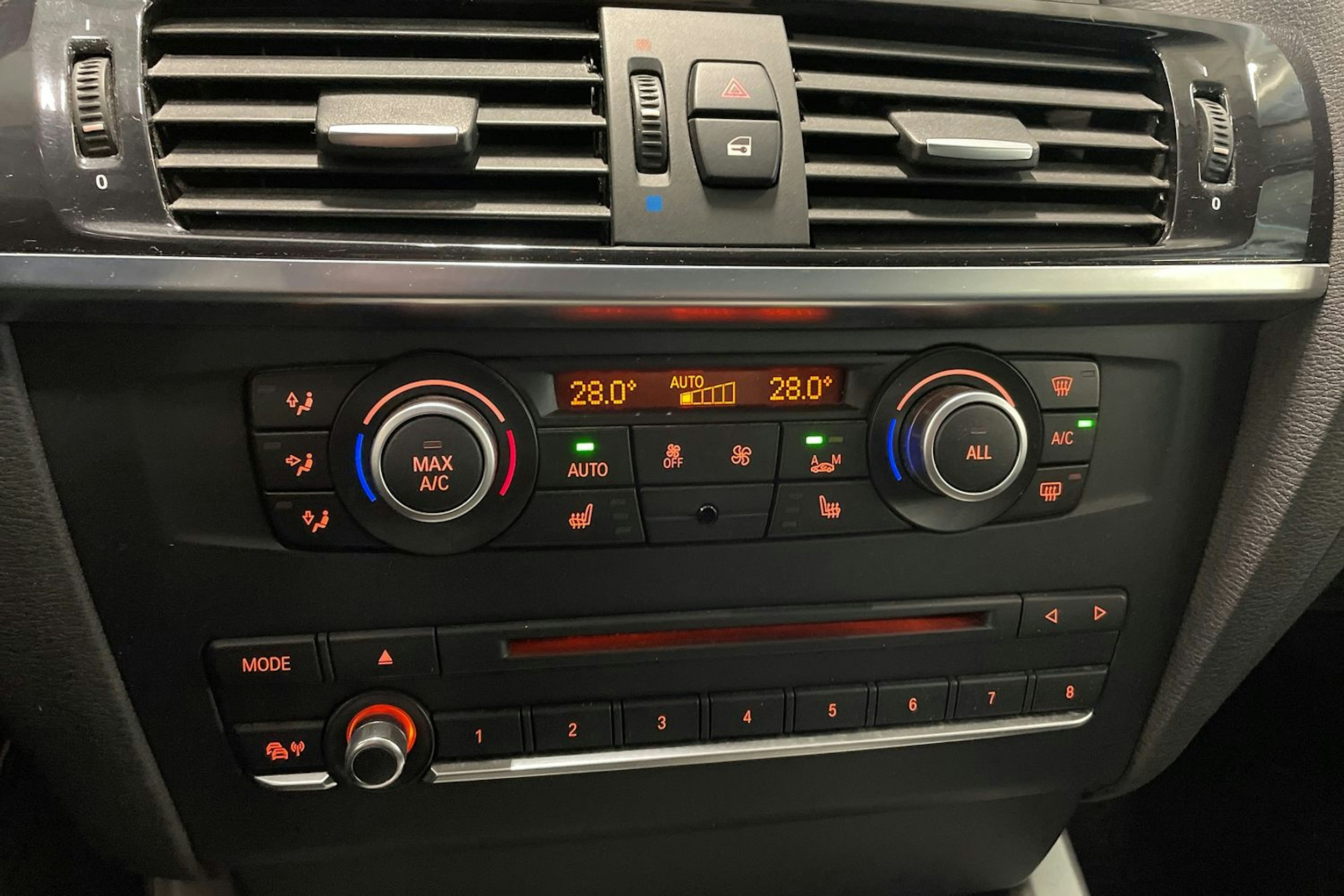 harmaa BMW X3 2014 kuva 25.