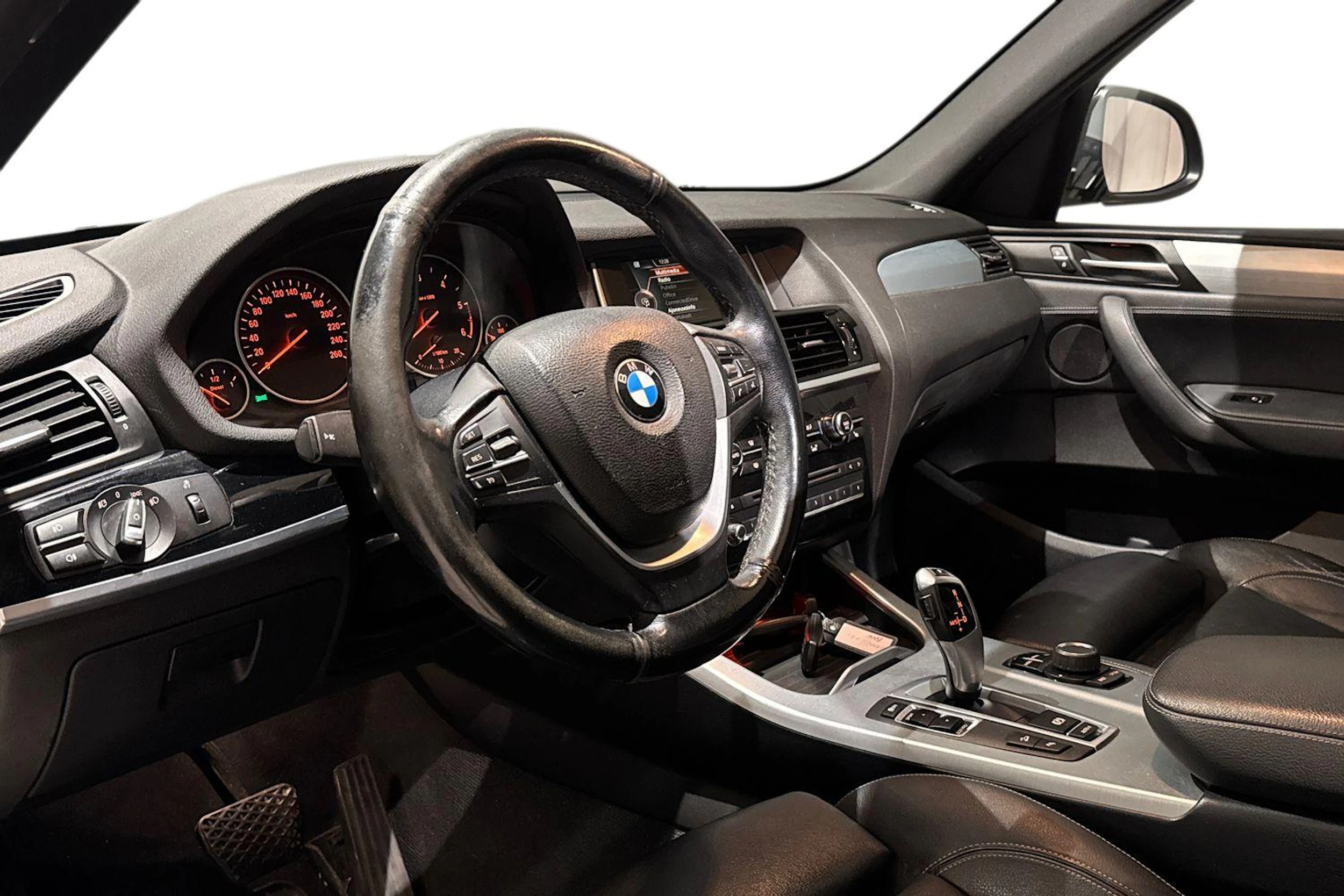 harmaa BMW X3 2015 kuva 8.