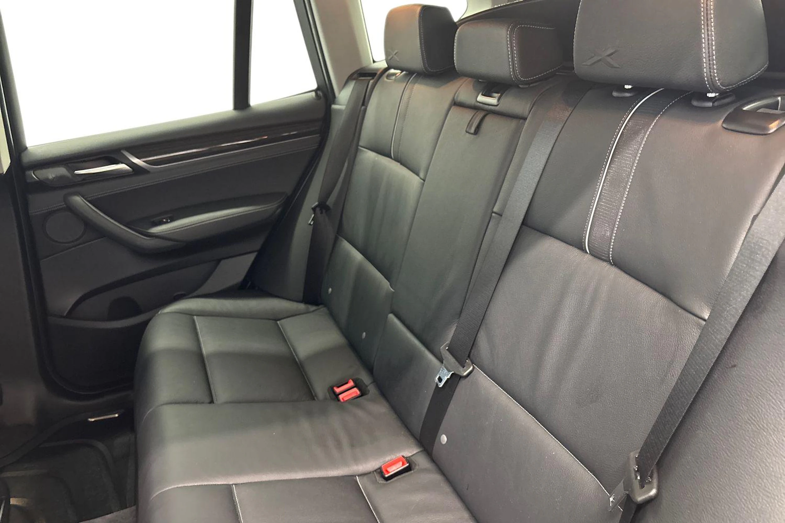 met. musta BMW X3 2015 kuva 8.