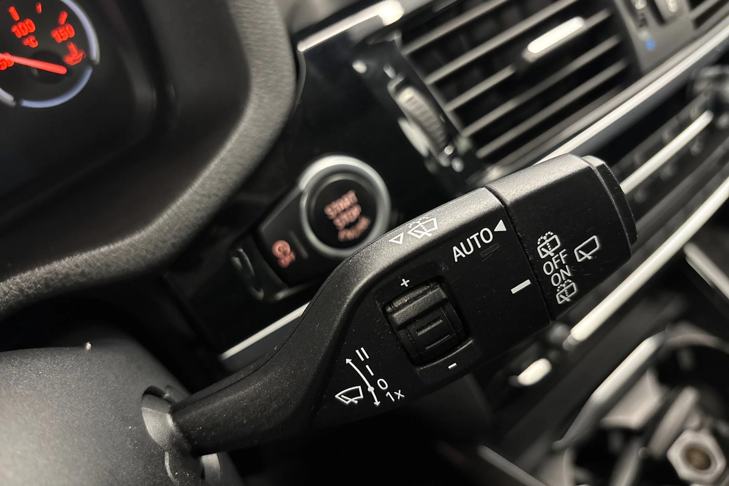 met. musta BMW X3 2015 kuva 19.