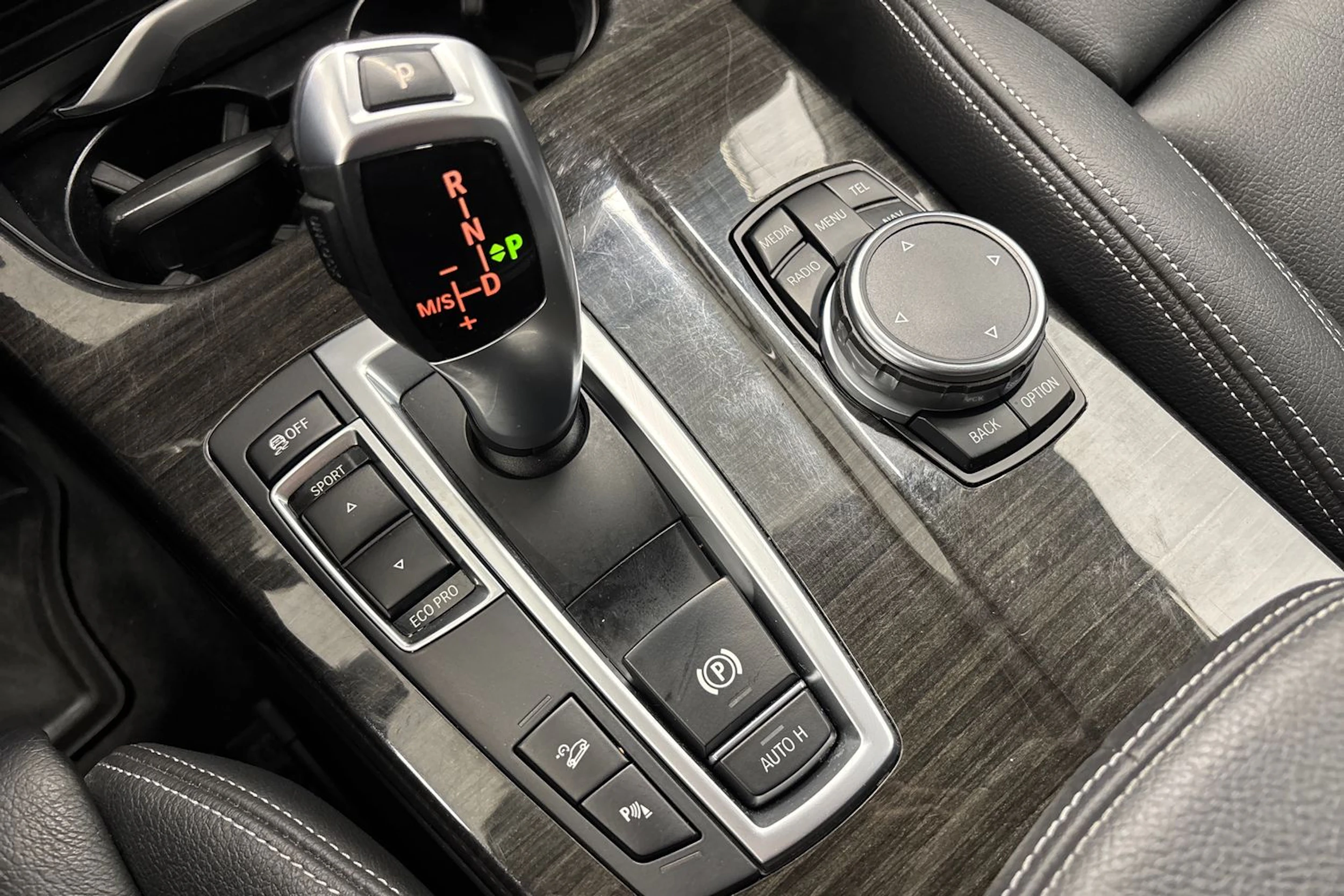 met. musta BMW X3 2015 kuva 21.