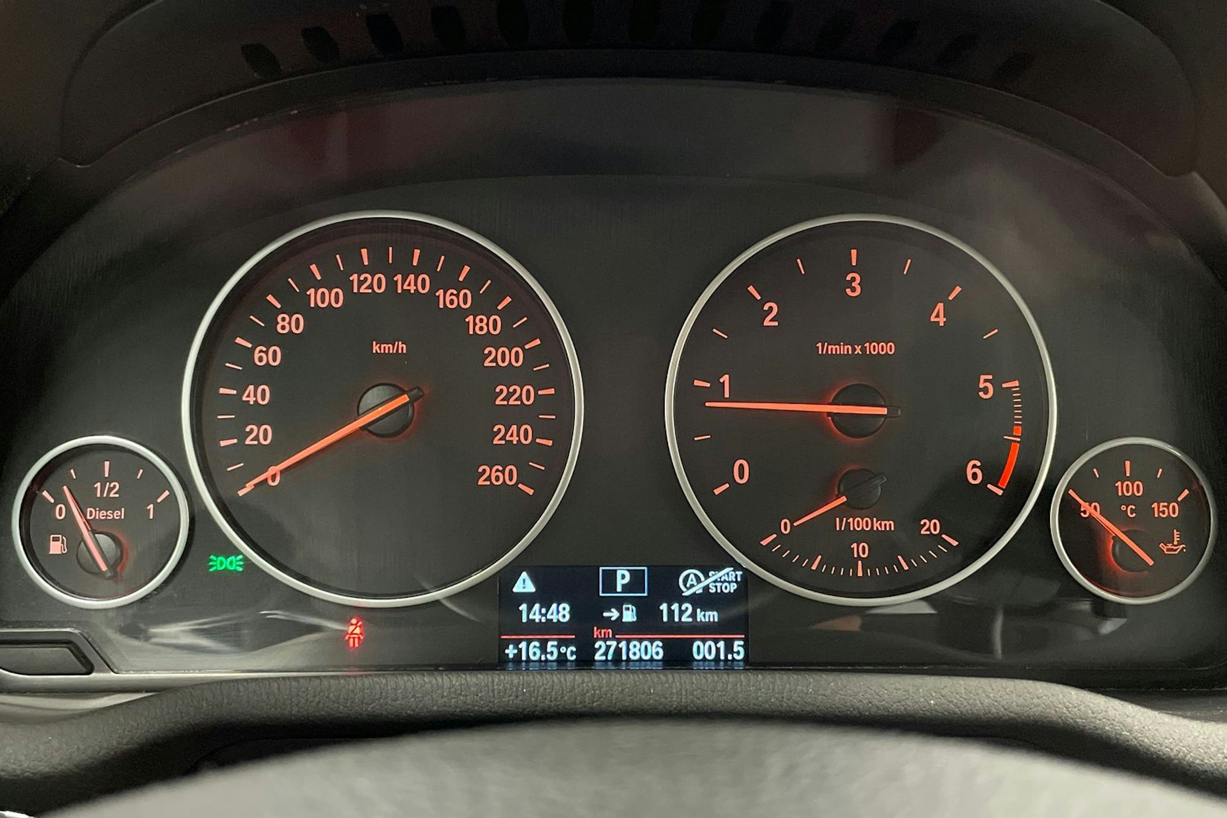 Valkoinen BMW X3 2015 kuva 13.