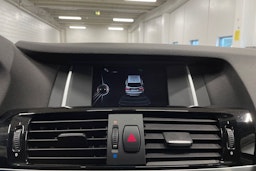 Valkoinen BMW X3 2015 kuva 15.