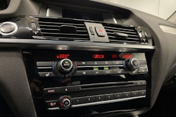 Valkoinen BMW X3 2015 kuva 16.