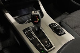 Valkoinen BMW X3 2015 kuva 17.