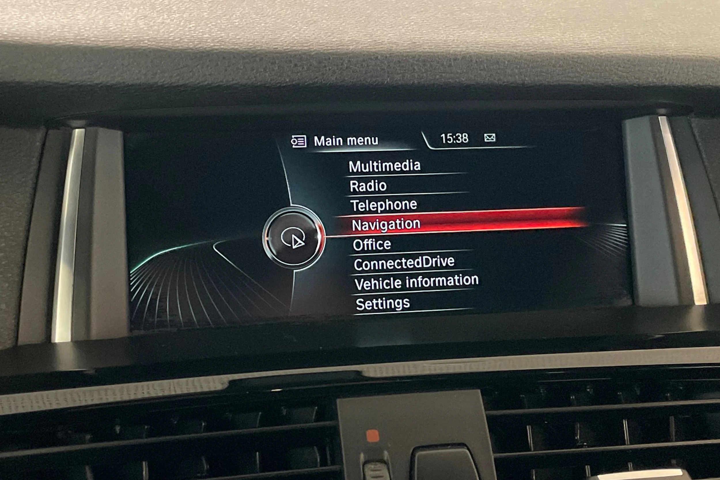 Harmaa BMW X3 2015 kuva 21.
