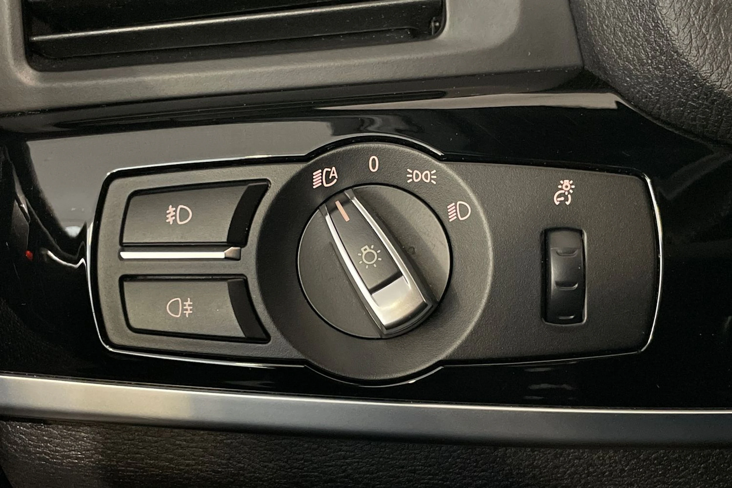 Harmaa BMW X3 2015 kuva 26.