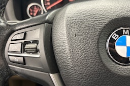 met. punainen BMW X3 2015 kuva 17.